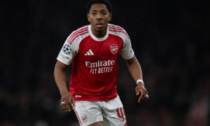 Myles Lewis-Skelly được khuyên rời Arsenal để cứu vãn sự nghiệp