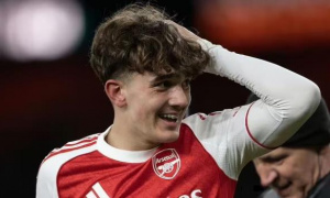 Tin vào trực giác, Arteta tạo ra kỷ lục gia 16 tuổi cho Arsenal