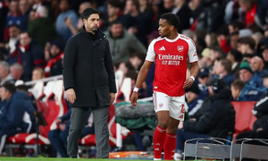 Mất Timber, Arteta gây bất ngờ khi ngó lơ Ben White