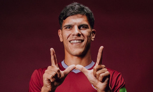 Man United đấu Man City vụ tiền vệ giá 57 triệu bảng