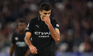 Rodri thừa nhận khoảng cách quá xa với Arsenal