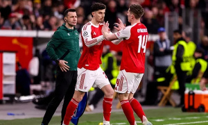 Gary Lineker giục Arteta loại Gyokeres đấu Leverkusen