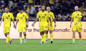 CĐV mỉa mai AFC tìm cách lách luật cứu Malaysia