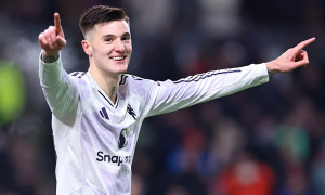 Từ chối Watkins chọn Sesko là nước cờ vàng của MU