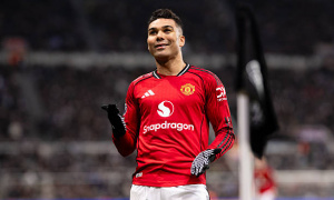 Tương lai Casemiro: Gánh nặng tiền lương; Lật kèo phút chót?