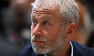 Anh dọa kiện Abramovich vụ 2,35 tỷ bảng tiền bán Chelsea