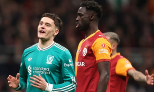 Paul Scholes chỉ trích Florian Wirtz làm hại lối chơi của Liverpool