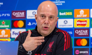 3 thay đổi then chốt giúp Arne Slot lật ngược thế cờ