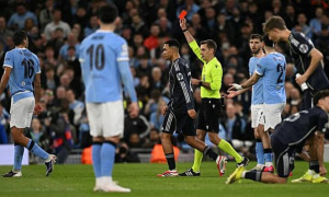 5 lý do khiến bốn đội Ngoại hạng Anh thảm bại tại Champions League