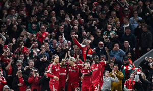 Cơn mưa bàn thắng che mờ thực tế phũ phàng của Liverpool