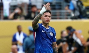 Enzo dùng tương lai để ép Chelsea tăng lương