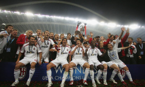 Khi AC Milan tìm lại vương miện giữa lòng Athens