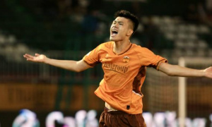 'Hòn đá tảng' 1m95 của U23 Việt Nam sẵn sàng lên đá tiền đạo