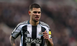 HLV Newcastle gọi tin đồn M.U mua Bruno Guimaraes là vô nghĩa
