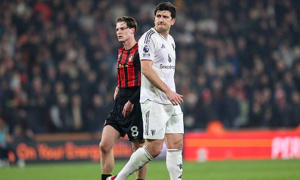 Harry Maguire lỡ trận gặp Leeds nhưng kịp đấu Chelsea