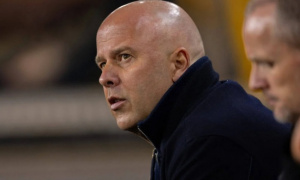 Liverpool lấy gì đấu Brighton khi không tập luyện và vắng Salah?