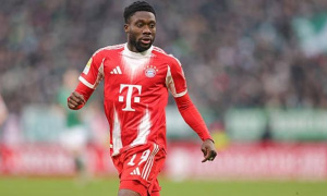 Tin đồn chuyển nhượng tối 21/3: MU quan tâm Alphonso Davies; Arsenal tranh Rashford