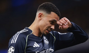 Gerrard giải mã lý do Tuchel bỏ rơi Alexander-Arnold