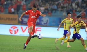 Lucao tỏa sáng giúp Thể Công Viettel nhọc nhằn đi tiếp