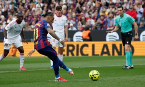 Cuộc dịch chuyển quyền lực trên chấm 11 mét tại Barca