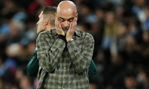 Paul Dickov tin Manchester City dễ trắng tay hơn Arsenal mùa giải này