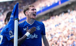 Moyes ca ngợi Garner xuất chúng khi Everton hạ Chelsea 3-0