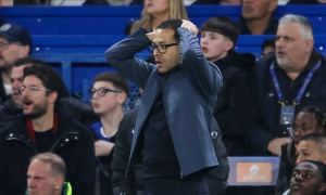 Huyền thoại bức xúc vì Rosenior đang làm rối loạn Chelsea