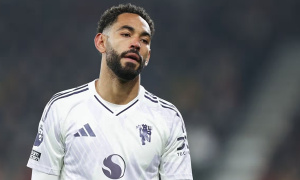 Matheus Cunha ám chỉ trọng tài sau trận hòa của Man United