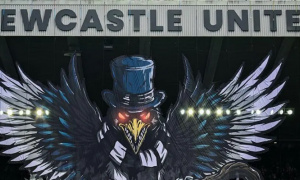 Sao Sunderland bị phân biệt chủng tộc tại sân của Newcastle