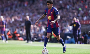 Hansi Flick khẳng định Joao Cancelo không gặp chấn thương