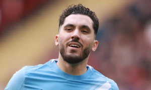 Hé lộ sự thật vụ Pep Guardiola giận Rayan Cherki