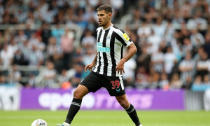 Tin đồn chuyển nhượng sáng 24/3: MU săn Davies, Guimaraes; Zidane dẫn dắt ĐT Pháp