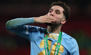 Màn tâng bóng của Rayan Cherki là niềm vui thay vì sự xúc phạm