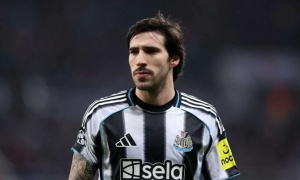 Chris Waddle chê Sandro Tonali thừa thãi tại Arsenal