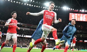 Walcott can ngăn Tuchel đưa thần đồng Max Dowman dự World Cup