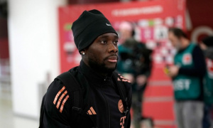 Bayern bất ngờ chào bán Alphonso Davies cho Liverpool