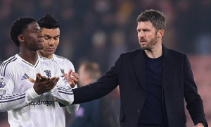 Man United sang Ireland rèn quân cho cuộc đua Champions League