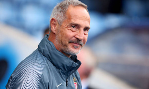 Tại sao Adi Hutter là cứu tinh duy nhất của Tottenham lúc này?