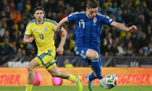 Gyokeres lập hattrick, Thụy Điển nhấn chìm Ukraine