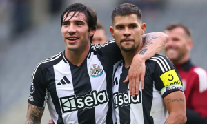 MU dồn lực chiêu mộ Tonali thay vì Guimaraes