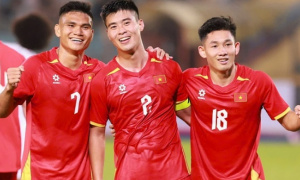 Việt Nam chỉ còn cách top 100 FIFA đúng 8 điểm