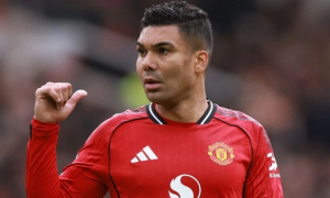 Romano úp mở kịch bản Casemiro trở lại Real Madrid