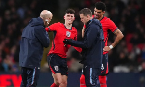 Tuchel phẫn nộ vì Foden bị triệt hạ ở trận hòa Uruguay