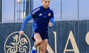 Ronaldo báo tin vui trong ngày tái xuất sân tập