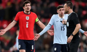 VAR thảm họa khiến tuyển Anh ức chế trước Uruguay