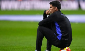 Hansi Flick yêu cầu Barca mua đứt Joao Cancelo