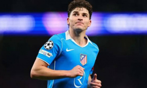 Arsenal nhận 'gáo nước lạnh' thương vụ Julian Alvarez