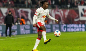 Leipzig thừa nhận khó giữ Yan Diomande trước Man Utd