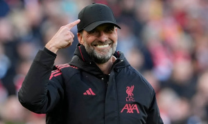60.000 khán giả bùng nổ ngày Jurgen Klopp trở lại Anfield