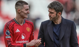 Giải mã sự bùng nổ của Sesko dưới bàn tay Michael Carrick